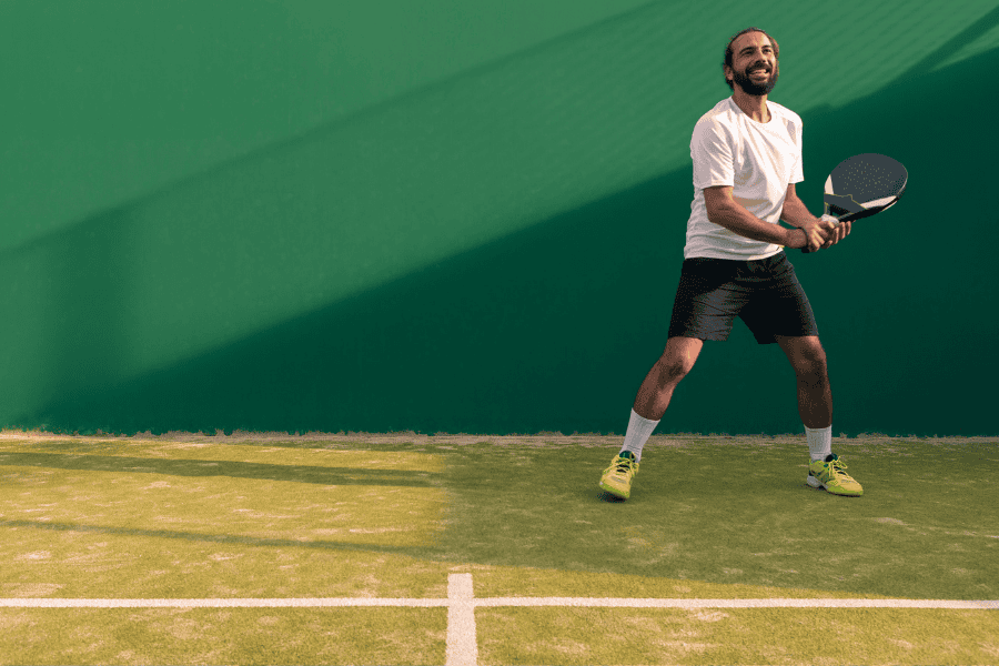 stage padel avec hebergement terrain