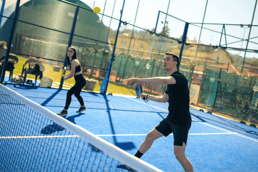 stage padel avec hebergement